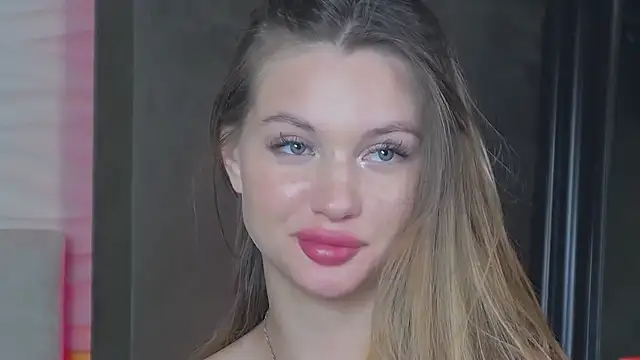 ViolaFlirt online show from 02-16-25, 05:04