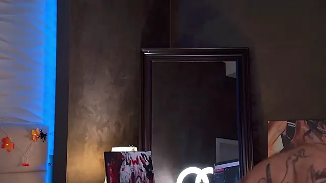 ViolaFlirt online show from 10-21-25, 04:46