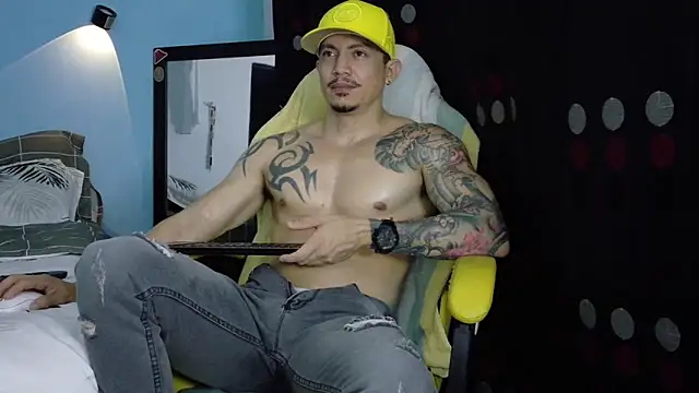 Alex motta online show from 04-12-26, 03:33