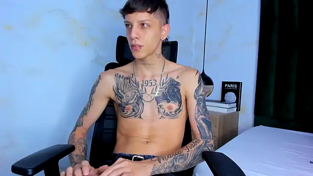 Snapshot of Adam_hard_ chatting on 01-21-25, 07:28 Adam hard  online show from 01-21-25, 07:28