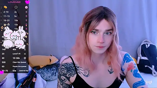 Alice Hells online show from 06-11-26, 06:33