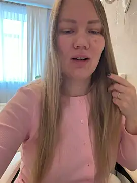 LianaCruz   online show from 04-10-26, 04:39