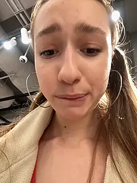 Lia  Love online show from 12-23-24, 01:13