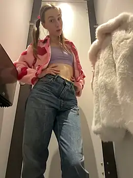 Lia  Love online show from 01-09-25, 04:17