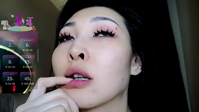 Snapshot of honey_yani chatting on 05-09-26, 12:05 honey yani online show from 05-09-26, 12:05