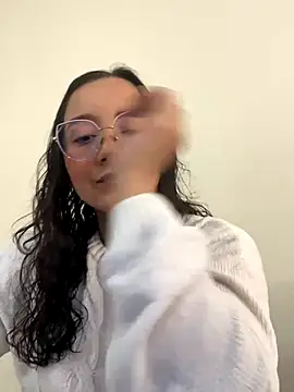 Snapshot of Kay_LustyWife chatting on 12-04-24, 12:14 Kay LustyWife online show from 12-04-24, 12:14