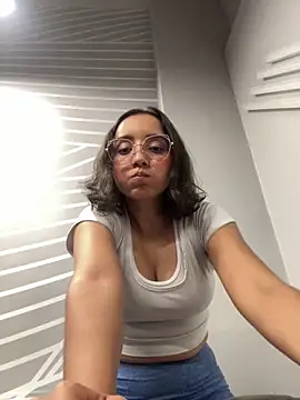 Snapshot of Kay_LustyWife chatting on 02-09-25, 01:22 Kay LustyWife online show from 02-09-25, 01:22