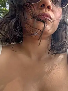 Snapshot of Kay_LustyWife chatting on 02-20-25, 03:30 Kay LustyWife online show from 02-20-25, 03:30