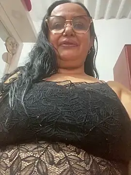 GiaNahomi online show from 01-05-25, 10:40