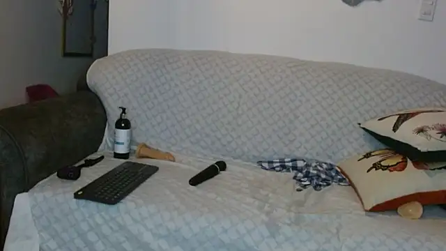 Vanessa Aniston online show from 02-13-26, 07:26