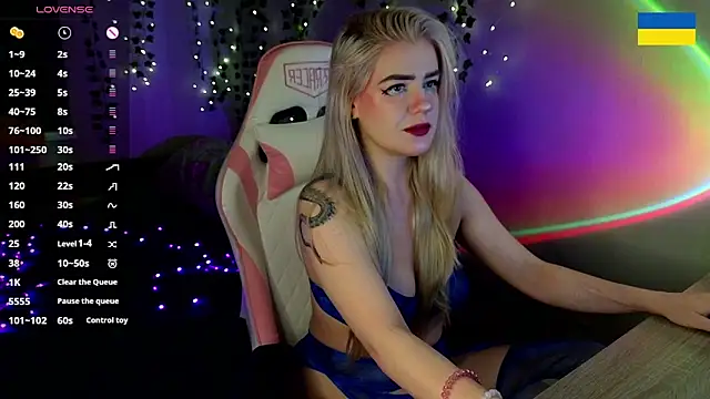 RedVelveten online show from 09-08-25, 08:08