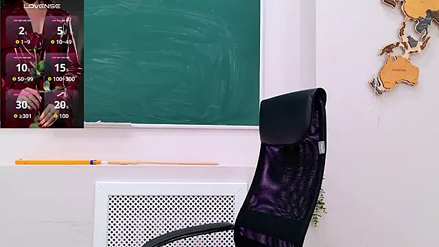 milaleoneli online show from 03-18-26, 02:53