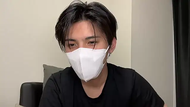 Snapshot of Lio_kun chatting on 12-24-24, 01:06 Lio kun online show from 12-24-24, 01:06