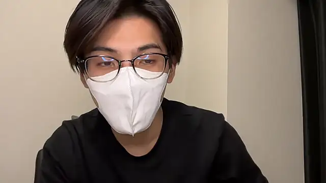 Snapshot of Lio_kun chatting on 12-28-24, 12:03 Lio kun online show from 12-28-24, 12:03