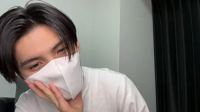 Snapshot of Lio_kun chatting on 03-07-25, 01:07 Lio kun online show from 03-07-25, 01:07