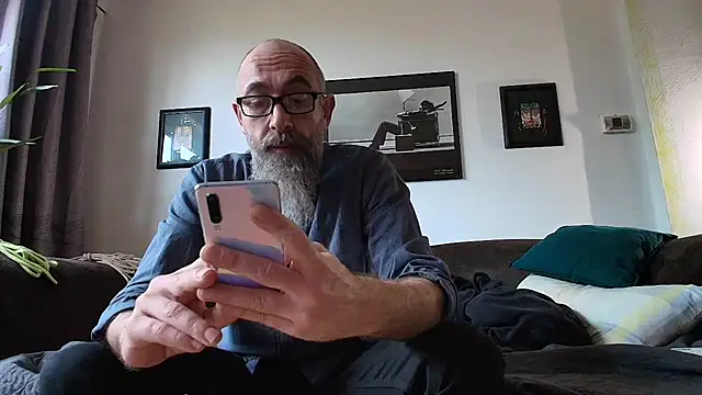 Kingsscepter online show from 02-06-25, 01:32