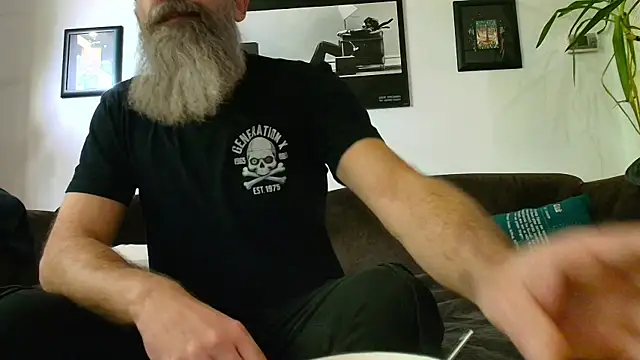 Kingsscepter online show from 10-19-25, 02:07