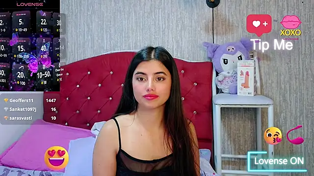 Snapshot of georgia_oli chatting on 02-14-25, 11:10 georgia oli online show from 02-14-25, 11:10