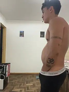 LCarreraa online show from 04-23-26, 07:16