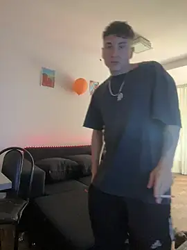 LCarreraa online show from 04-25-26, 06:38