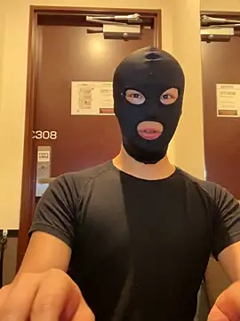 Ash zzz online show from 03-18-25, 11:08