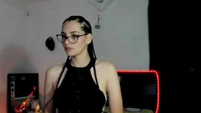 abigail monore  online show from 11-17-25, 03:56