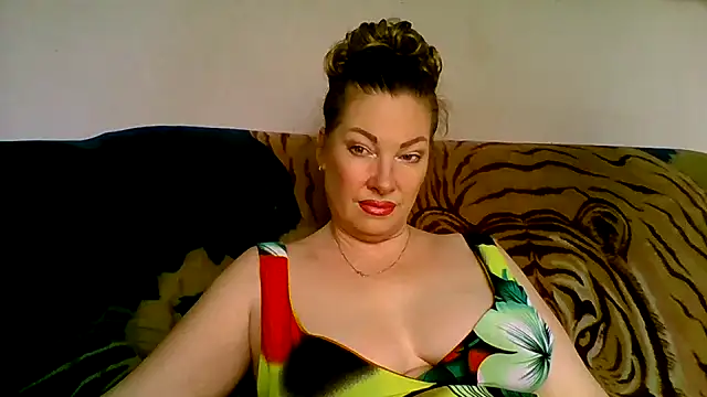 Snapshot of maritanna chatting on 06-27-26, 05:01 maritanna online show from 06-27-26, 05:01