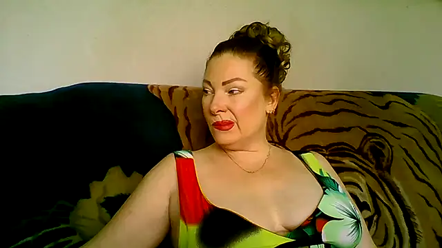 Snapshot of maritanna chatting on 07-27-26, 05:14 maritanna online show from 07-27-26, 05:14