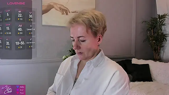 Snapshot of Nika_Smit chatting on 01-18-25, 09:02 Nika Smit online show from 01-18-25, 09:02