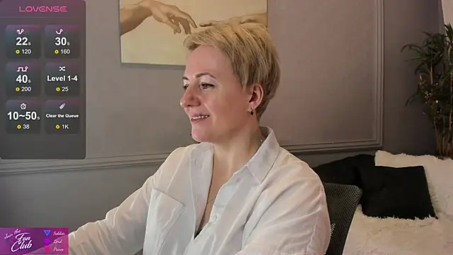 Snapshot of Nika_Smit chatting on 01-19-25, 08:29 Nika Smit online show from 01-19-25, 08:29