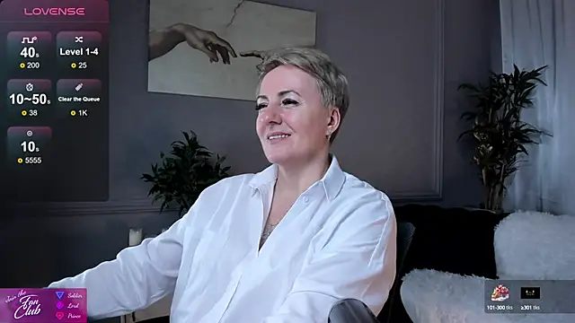Snapshot of Nika_Smit chatting on 02-22-25, 11:24 Nika Smit online show from 02-22-25, 11:24
