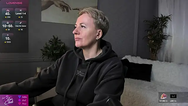 Snapshot of Nika_Smit chatting on 03-03-25, 08:16 Nika Smit online show from 03-03-25, 08:16