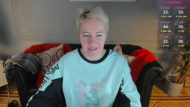 Nika Smit online show from 01-10-26, 05:42