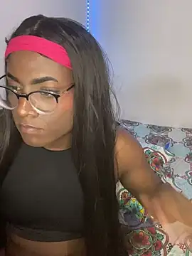 Snapshot of bigcrisblack chatting on 12-28-24, 07:22 bigcrisblack online show from 12-28-24, 07:22