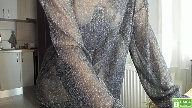 Anahi1993 online show from 12-23-25, 04:32