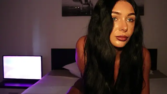 Snapshot of IvyKaelani chatting on 06-16-26, 02:30 IvyKaelani online show from 06-16-26, 02:30