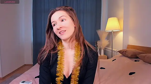 VickieVici online show from 12-04-24, 10:24