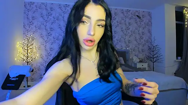 NancyLovee  online show from 12-17-25, 02:45