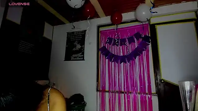 Snapshot of Nenita_Hot_ chatting on 09-25-25, 03:54 Nenita Hot  online show from 09-25-25, 03:54