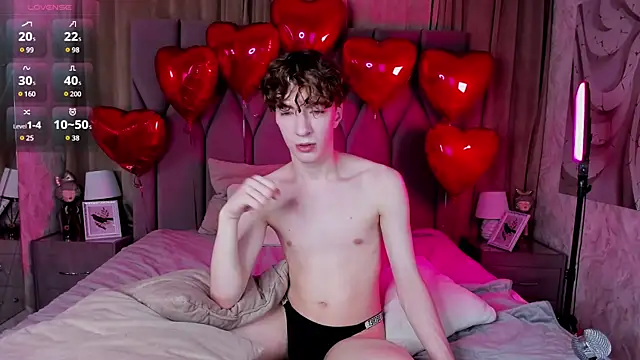 TrevorBenson online show from 02-12-25, 01:48