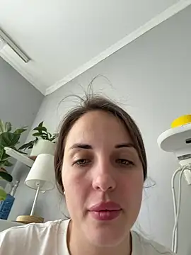 Snapshot of AmiLavs chatting on 04-10-26, 10:53 AmiLavs online show from 04-10-26, 10:53