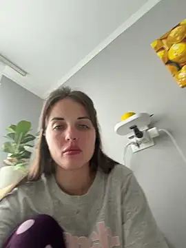 Snapshot of AmiLavs chatting on 05-05-26, 10:56 AmiLavs online show from 05-05-26, 10:56