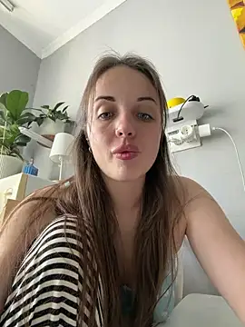 Snapshot of AmiLavs chatting on 06-02-26, 11:23 AmiLavs online show from 06-02-26, 11:23