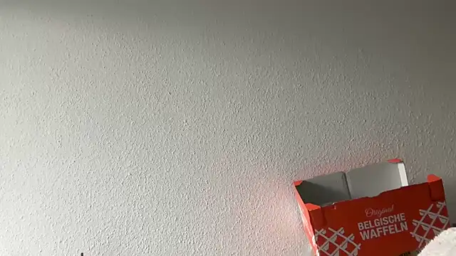 Snapshot of EmilyWi_ chatting on 01-26-25, 02:41 EmilyWi online show from 01-26-25, 02:41