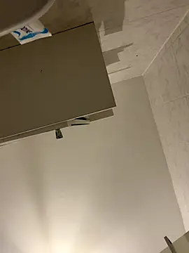 Snapshot of EmilyWi_ chatting on 09-29-25, 04:01 EmilyWi online show from 09-29-25, 04:01