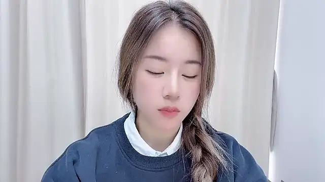 Snapshot of chloe-01 chatting on 12-16-24, 07:26 chloe-01 online show from 12-16-24, 07:26