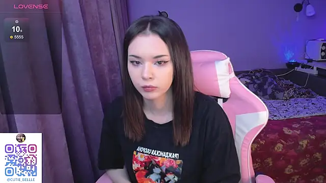 Snapshot of young_belle_ chatting on 02-11-25, 08:58 young belle online show from 02-11-25, 08:58