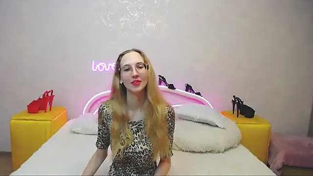 KlaryBrait online show from 03-05-25, 02:12