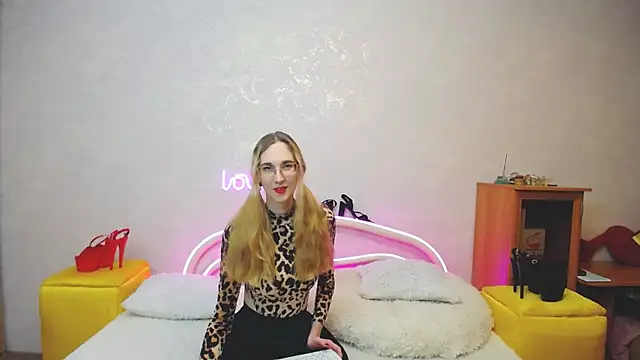 KlaryBrait online show from 03-15-25, 12:34