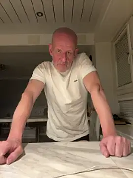 malematureisbest online show from 12-18-25, 07:31